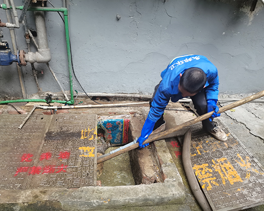 乌兰浩特清掏化粪池